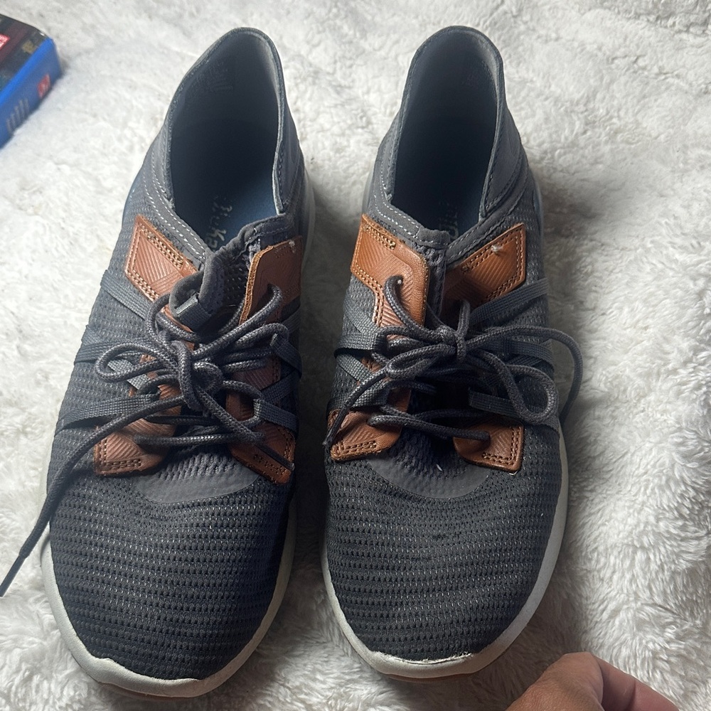 OluKai Men's Charcoal and Tan Sneakers